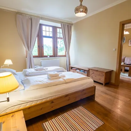 Apartinvest Nieruchomosci Jozefina 34 *