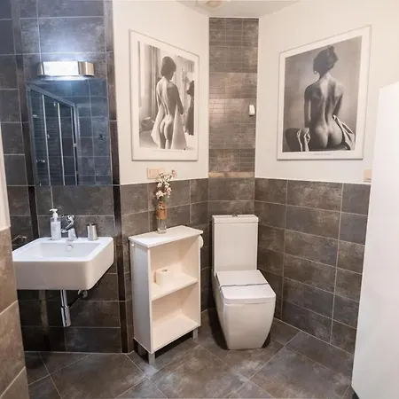 Apartinvest Nieruchomosci Jozefina 34