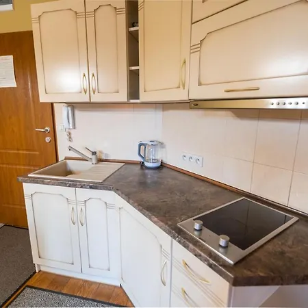 Apartament Apartinvest Nieruchomości Józefina 34 *