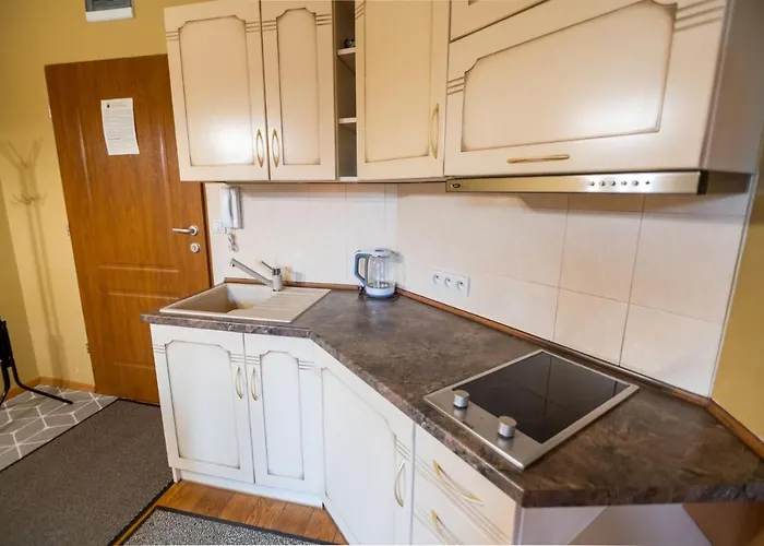 Apartament Apartinvest Nieruchomości Józefina 34 *